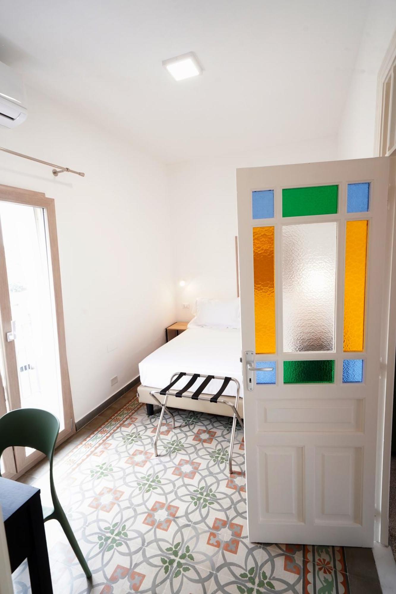 Ducas Rooms And Suite Lascari Exterior photo